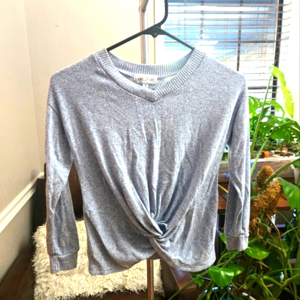 🖤5/$25🐝 Boutique Sweater Girls' Small Long Sleeve V-NeckTie Front EUC